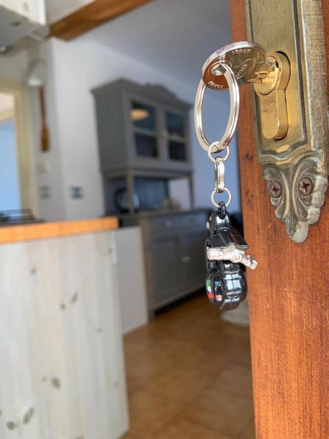 Casa Lisetta, 3-Room Apartment With Lake View 토리델베나코 외부 사진